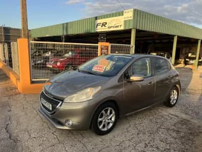 Sell Peugeot 208 2012 - 6950 EUR, 140981 km - AUTO.MOTO.pt