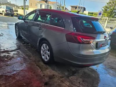 Sell Opel Insignia Sports Tourer 2017 - 9999 EUR, 205000 km - AUTO.MOTO.pt