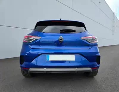 Sell Renault Clio 2024 - 21900 EUR, 57020 km - AUTO.MOTO.pt