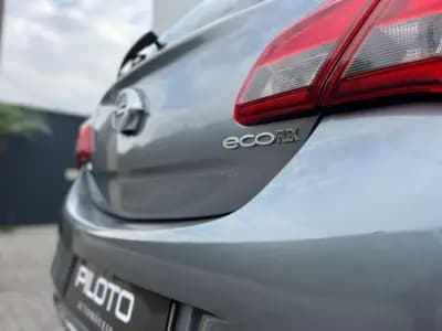 Vendo Opel Corsa 2017 - 8490 EUR, 183841 km - AUTO.MOTO.pt