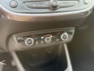 Sell Opel Crossland X 2018 - 12950 EUR, 89244 km - AUTO.MOTO.pt