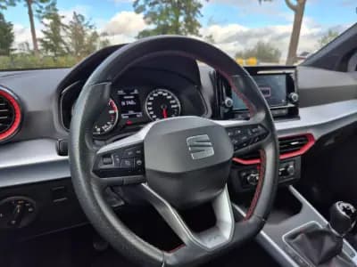 Sell SEAT Arona 2022 - 17900 EUR, 35938 km - AUTO.MOTO.pt