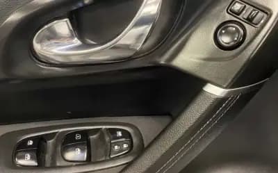 Vendo Renault Kadjar 2017 - 15490 EUR, 99702 km - AUTO.MOTO.pt