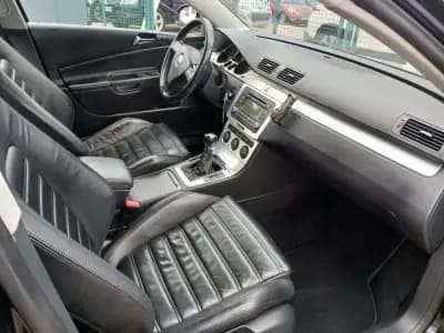 Vendo Volkswagen Passat 2006 - 8350 EUR, 138534 km - AUTO.MOTO.pt