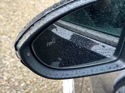 Vendo Volkswagen Golf 2019 - 27990 EUR, 110000 km - AUTO.MOTO.pt