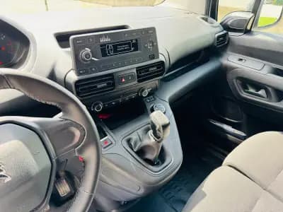 Sell Peugeot 2019 - 15000 EUR, 149000 km - AUTO.MOTO.pt