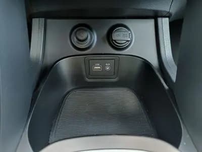 Vendo Hyundai Santa Fe 2016 - 21950 EUR, 149998 km - AUTO.MOTO.pt