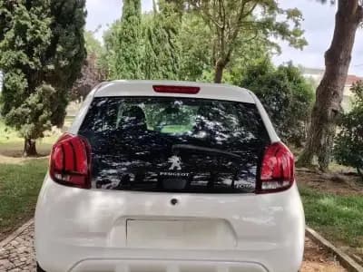 Vendo Peugeot 108 2014 - 7490 EUR, 140000 km - AUTO.MOTO.pt