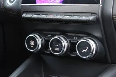 Vendo Renault Captur 2020 - 17900 EUR, 131971 km - AUTO.MOTO.pt