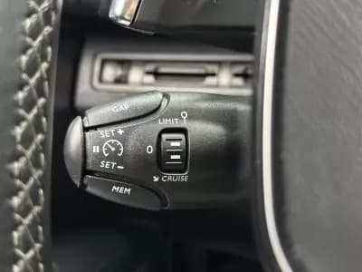 Vendo Peugeot 3008 2020 - 20100 EUR, 142000 km - AUTO.MOTO.pt