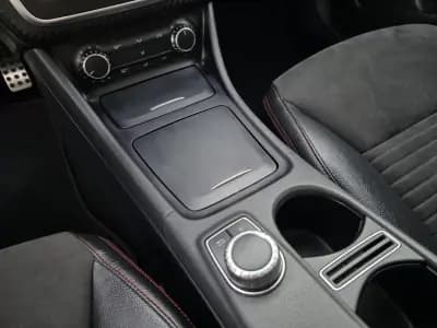 Vendo Mercedes-Benz A 180 2015 - 17990 EUR, 137000 km - AUTO.MOTO.pt