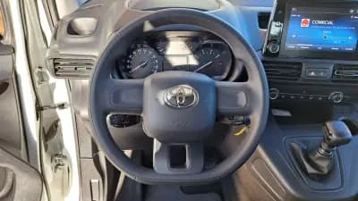 Sell Toyota Proace City Verso 2022 - 22900 EUR, 171567 km - AUTO.MOTO.pt
