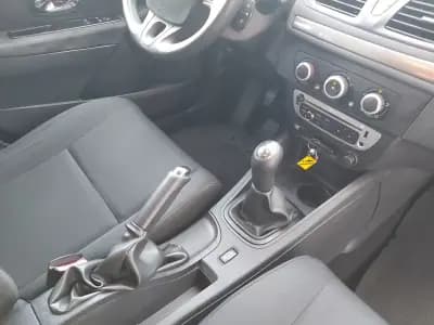 Vendo Renault Mégane 2013 - 4950 EUR, 317737 km - AUTO.MOTO.pt