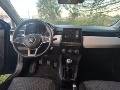 Vendo Renault Clio 2023 - 19990 EUR, 21500 km - AUTO.MOTO.pt