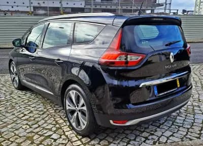 Vendo Renault Grand Scénic 2017 - 13990 EUR, 140000 km - AUTO.MOTO.pt
