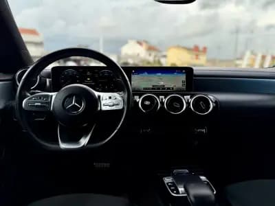 Vendo Mercedes-Benz CLA 180 2019 - 29950 EUR, 73000 km - AUTO.MOTO.pt