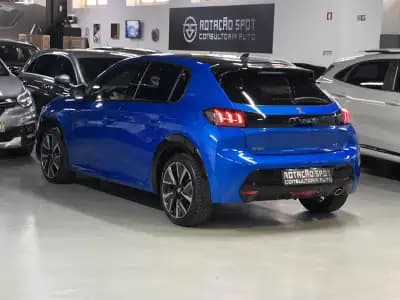 Sell Peugeot 208 2021 - 15990 EUR, 40000 km - AUTO.MOTO.pt