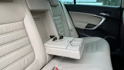 Vendo Opel Insignia 2016 - 13500 EUR, 164000 km - AUTO.MOTO.pt