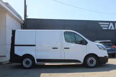 Vendo Renault Trafic 2022 - 16990 EUR, 222000 km - AUTO.MOTO.pt