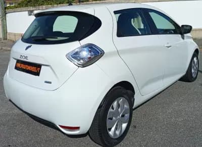 Vendo Renault Zoe 2019 - 11490 EUR, 14871 km - AUTO.MOTO.pt