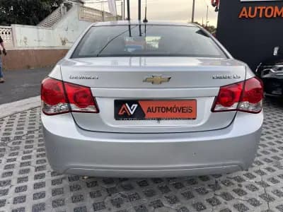 Sell Chevrolet Cruze 2010 - 6950 EUR, 99232 km - AUTO.MOTO.pt