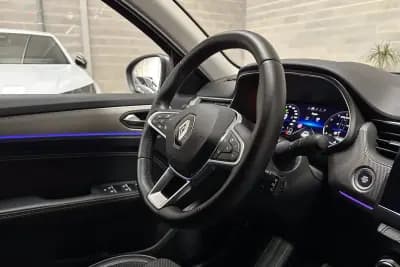 Sell Renault Arkana 2023 - 23450 EUR, 14050 km - AUTO.MOTO.pt