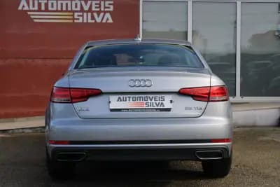 Vendo Audi A4 2019 - 19990 EUR, 168000 km - AUTO.MOTO.pt