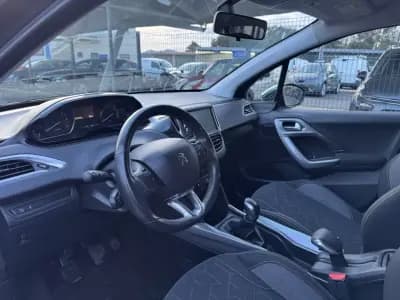 Sell Peugeot 2008 2016 - 12990 EUR, 160000 km - AUTO.MOTO.pt