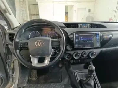Sell Toyota Hilux 2018 - 31500 EUR, 120000 km - AUTO.MOTO.pt