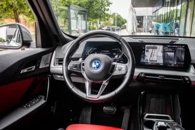 Vendo BMW iX1 2023 - 38990 EUR, 28822 km - AUTO.MOTO.pt