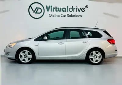 Vendo Opel Astra Sports Tourer 2011 - 6250 EUR, 235000 km - AUTO.MOTO.pt