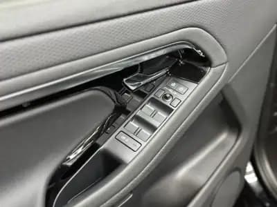 Sell Land Rover Range Rover Evoque 2024 - 56000 EUR, 39000 km - AUTO.MOTO.pt