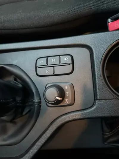 Vendo Ford Ranger 2022 - 35900 EUR, 32708 km - AUTO.MOTO.pt