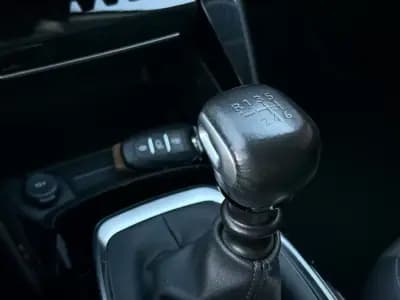 Sell Peugeot 208 2020 - 14250 EUR, 44000 km - AUTO.MOTO.pt