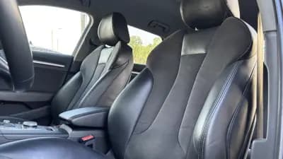 Vendo Audi A3 Sportback 2017 - 18999 EUR, 165021 km - AUTO.MOTO.pt