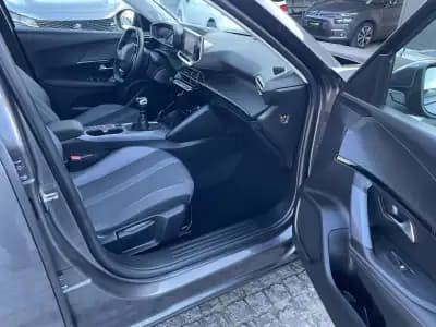 Sell Peugeot 2008 2021 - 16850 EUR, 43376 km - AUTO.MOTO.pt