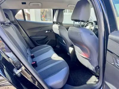 Vendo Peugeot e-2008 2020 - 20990 EUR, 18000 km - AUTO.MOTO.pt