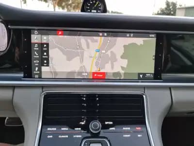 Vendo Porsche Panamera Sport Turismo 2018 - 84990 EUR, 147000 km - AUTO.MOTO.pt