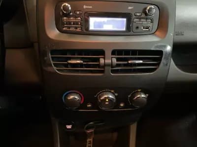 Vendo Renault Clio 2015 - 7450 EUR, 196000 km - AUTO.MOTO.pt