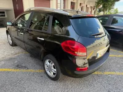 Vendo Renault Clio Break 2008 - 4900 EUR, 215000 km - AUTO.MOTO.pt