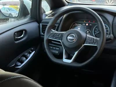 Vendo Nissan Leaf 2025 - 23250 EUR, 50 km - AUTO.MOTO.pt