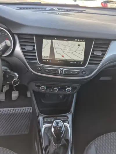Sell Opel Crossland X 2019 - 10450 EUR, 147430 km - AUTO.MOTO.pt