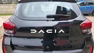 Vendo Dacia Spring 2022 - 12450 EUR, 31000 km - AUTO.MOTO.pt