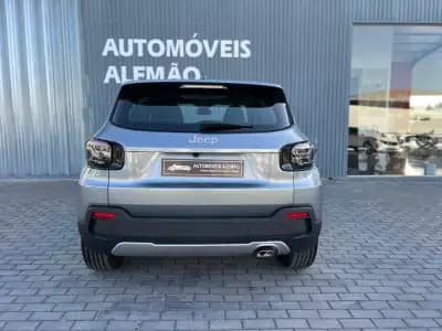 Sell Jeep Avenger 2024 - 23500 EUR, 22679 km - AUTO.MOTO.pt