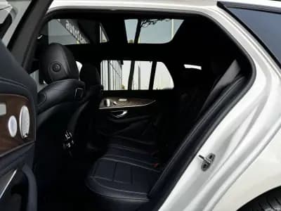 Sell Mercedes-Benz E 300 2019 - 33490 EUR, 105000 km - AUTO.MOTO.pt