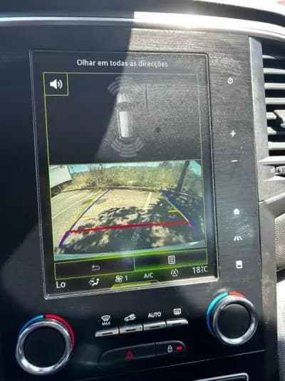 Vendo Renault Mégane 2019 - 14250 EUR, 135000 km - AUTO.MOTO.pt