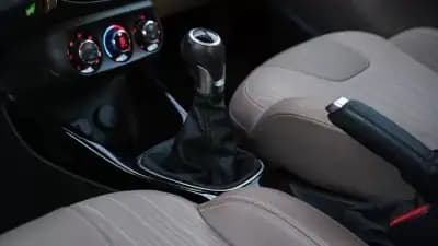 Sell Opel Adam 2016 - 11400 EUR, 62000 km - AUTO.MOTO.pt