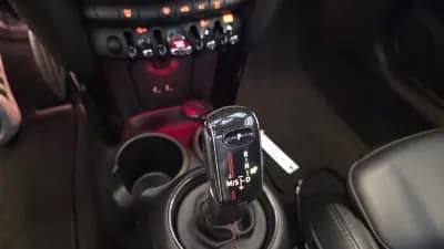 Vendo MINI 2019 - 24900 EUR, 114062 km - AUTO.MOTO.pt