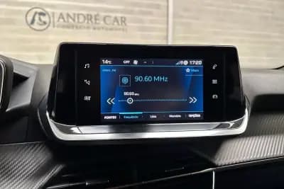 Vendo Peugeot 2008 2023 - 16950 EUR, 58860 km - AUTO.MOTO.pt