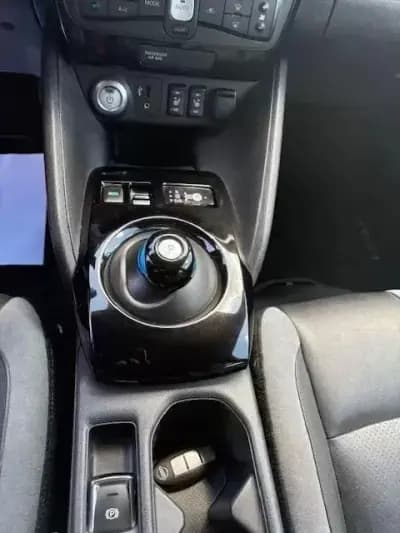 Vendo Nissan Leaf 2018 - 13999 EUR, 69000 km - AUTO.MOTO.pt